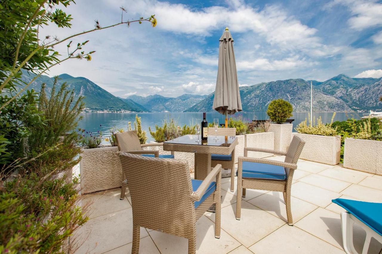 Apartments D&V Kotor Exteriör bild